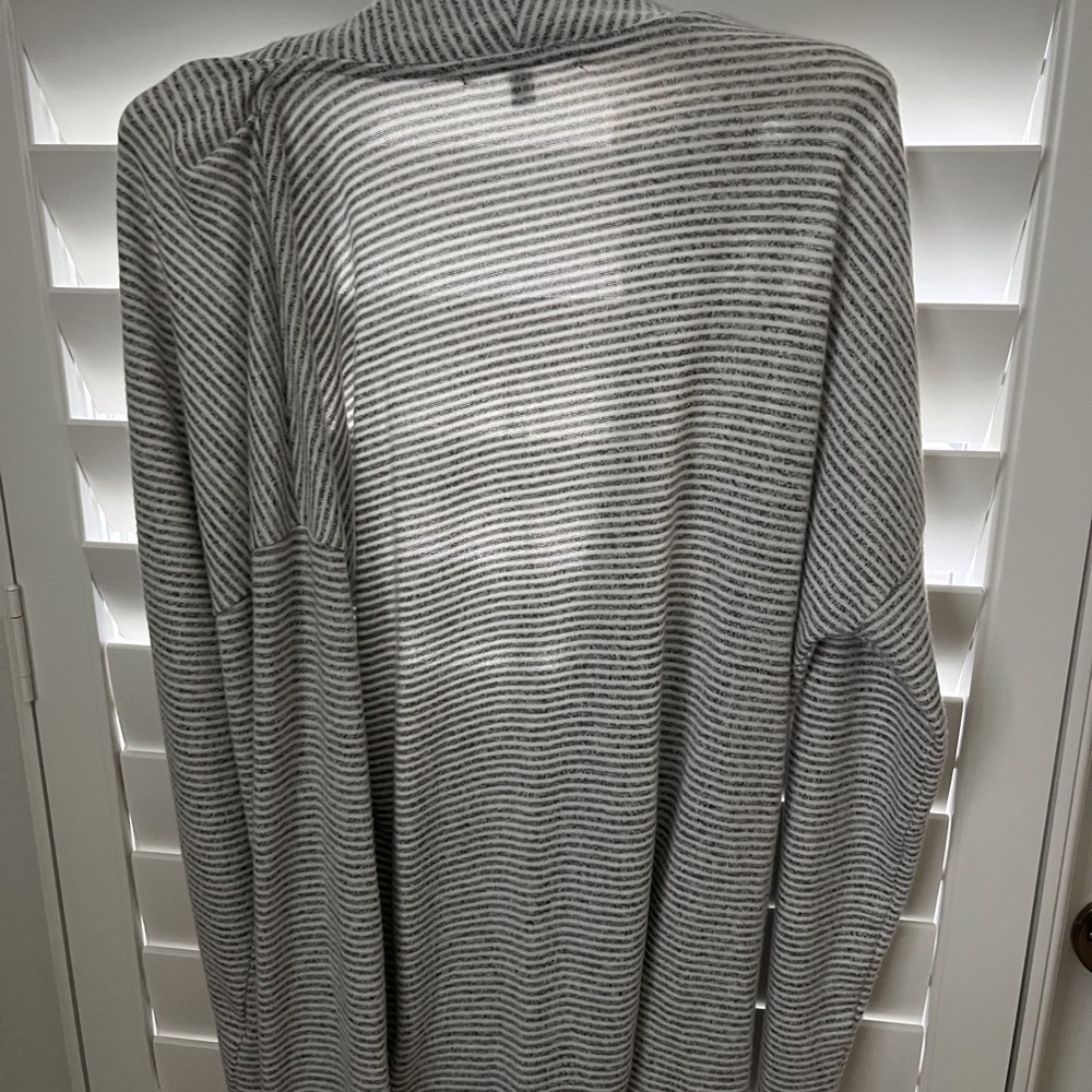 Sweater - Picture 2 of 3